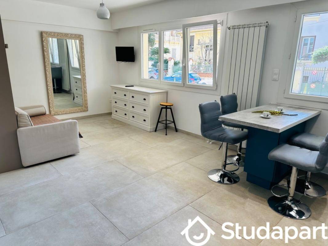 Maison à louer, 32m², ANTIBES