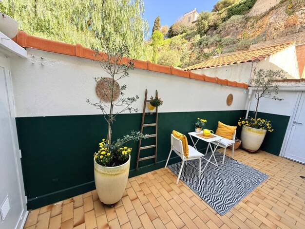 Appartement à vendre 450 000 € 3 pièces 2 chambres 73 m² RDC/1 Saint Victor Marseille 7ème arrondissement 13007