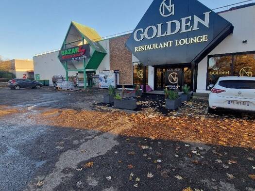 Local d'activités à vendre 865 000 € 700 m² d'espace de stockage Pavillonnaire Fleury-Mérogis 91700