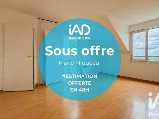 Appartement à vendre 109 000 € 1 pièce 24 m² Étage 3/3 Le Centre Andrésy 78570