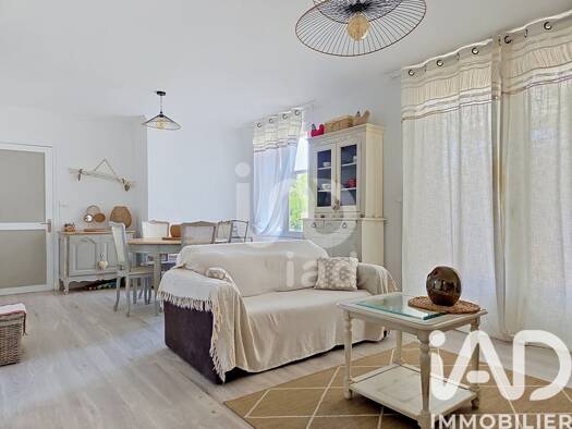 Maison de plain-pied à vendre 135 000 € 4 pièces 3 chambres 80 m² 500 m² de terrain Aubigny-sur-Nère 18700
