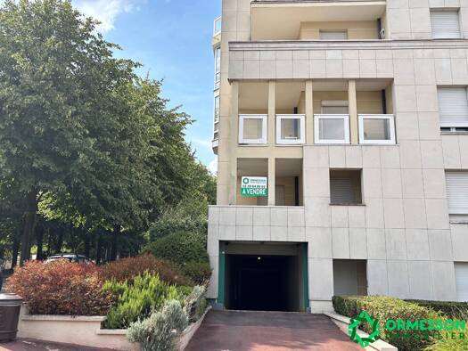 Local commercial à vendre 690 000 € 130 m² de surface de vente Centre Ville-Commerce Enghien-les-Bains 95880