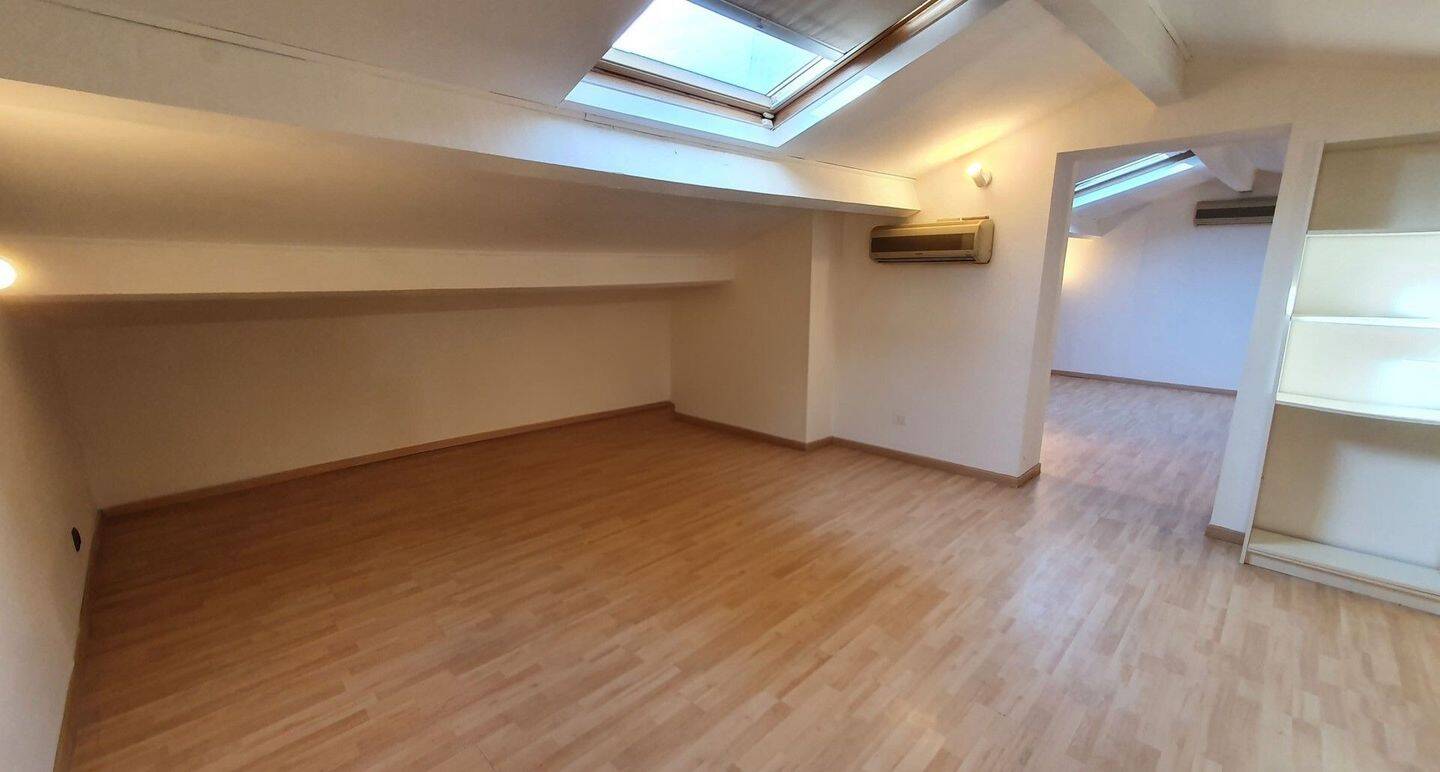 Maison de 197,58 m² avec jardin et garage — 11