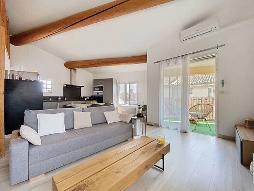 Duplex à vendre 185 000 € 3 pièces 2 chambres 88 m² Étage 3/3 Argensol Orange 84100