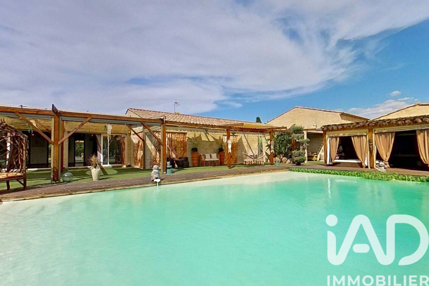 Maison à vendre, 240m², SOLLIES VILLE