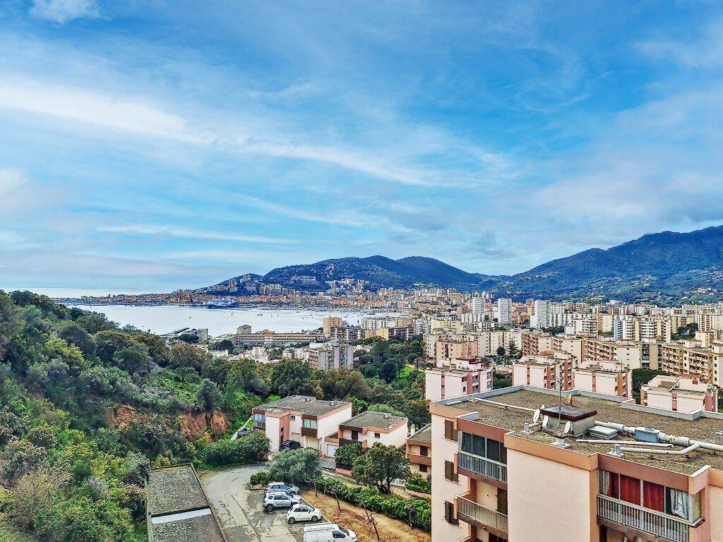 Maison à louer, 49m², AJACCIO