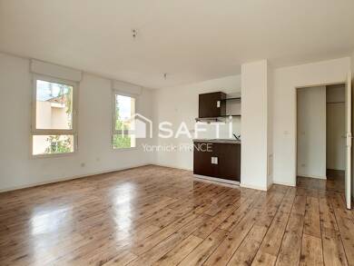 Appartement à louer 690 € 3 pièces 2 chambres 56 m² Étage 1/2 Briand Leclerc Sens 89100