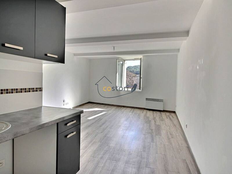 Maison à louer, 28m², TRANS EN PROVENCE