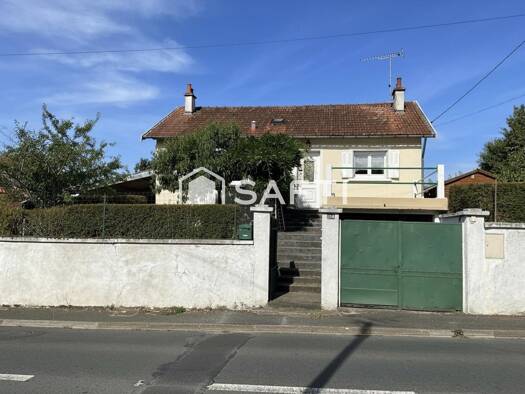 Maison de plain-pied à vendre 154 900 € 4 pièces 3 chambres 60 m² 921 m² de terrain Trois Cités Poitiers 86000