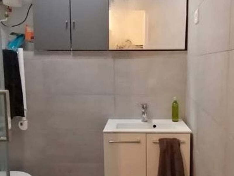 Maison à louer, 18m², PARIS 18E