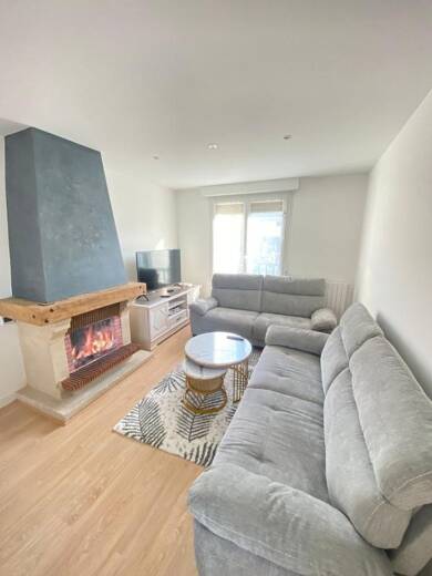 Maison à louer 475 € 5 pièces 6 chambres 140 m² Centre Angers 49000