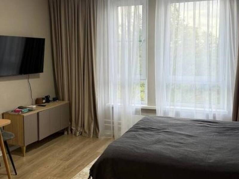 Maison à louer, 18m², PARIS 16E