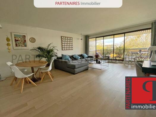 Appartement à vendre 499 000 € 4 pièces 3 chambres 101 m² Étage 2/5 Le Chesnay-Rocquencourt 78150