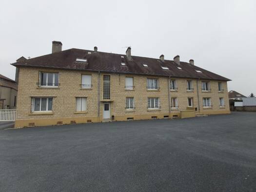 Appartement à louer 311 € 1 pièce 28 m² Étage 2/2 Sainte-Marguerite-d'Elle 14330