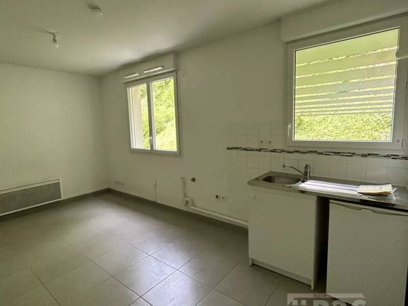 Maison à louer, 20m², POISAT