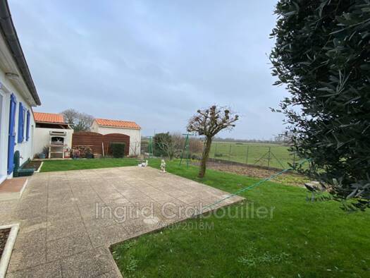 Pavillon en viager occupé Bouquet 58 200 € 4 pièces 3 chambres 94 m² 505 m² de terrain Nord Ouest Saujon 17600