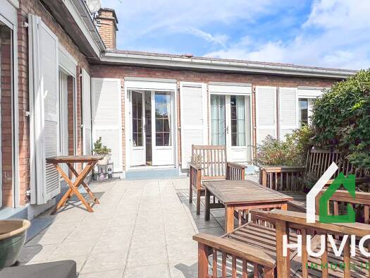 Maison de plain-pied à vendre 225 000 € 6 pièces 3 chambres 105 m² 400 m² de terrain Anzin 59410