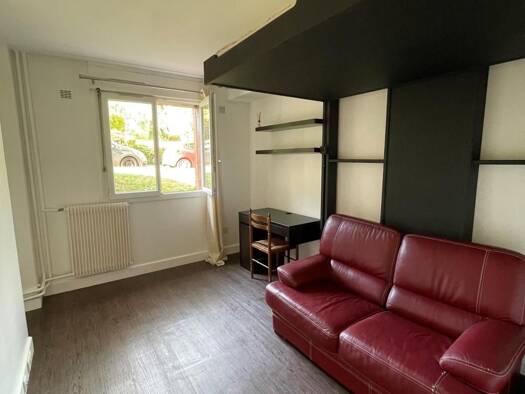 Appartement à louer 635 € 1 pièce 19,4 m² RDC Louveciennes 78430