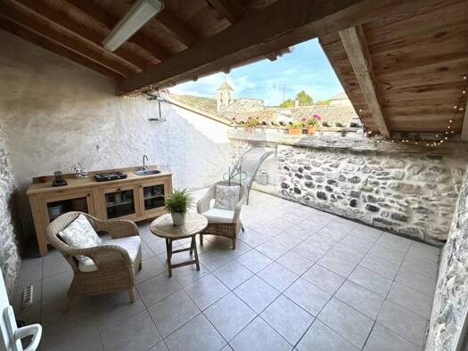 Maison à vendre 155 000 € 3 pièces 2 chambres 88 m² Rochemaure 07400