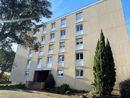 Appartement en viager occupé Bouquet 106 000 € 5 pièces 3 chambres 102 m² Étage 1/4 Capeyron Mérignac 33700