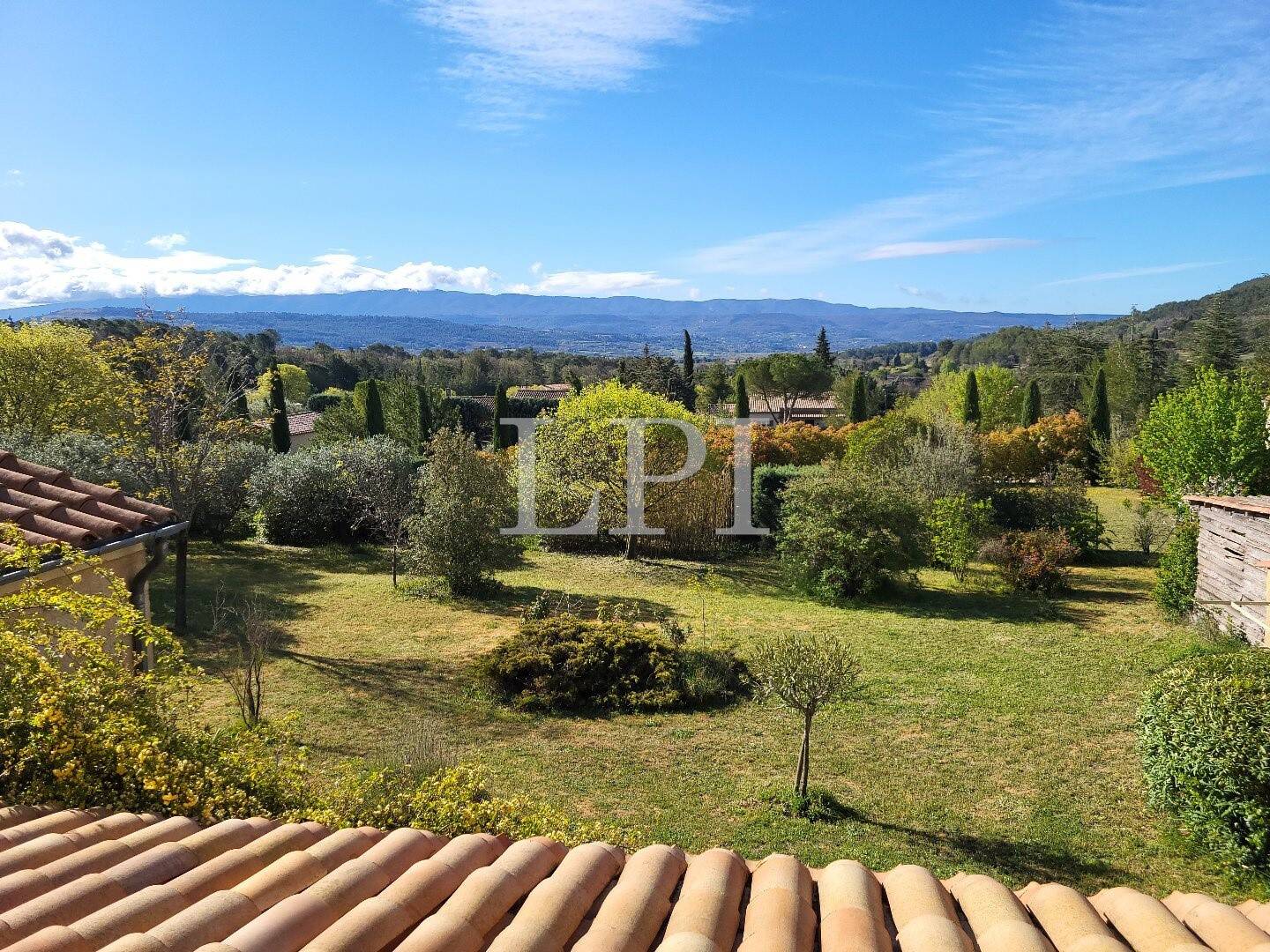 Maison à vendre, 210m², SAINT SATURNIN LES APT