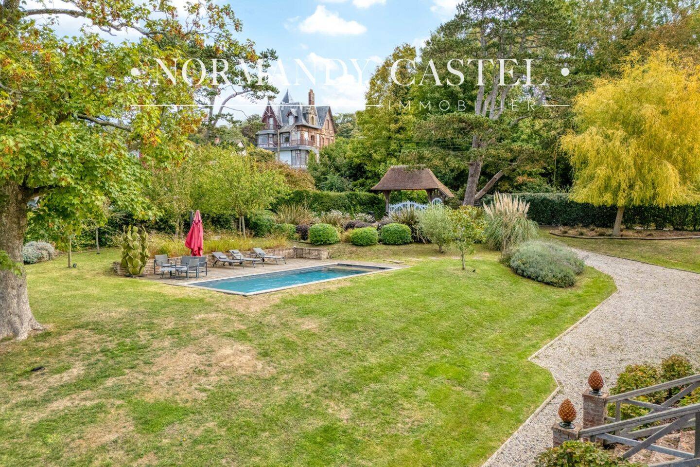 Maison à vendre, 383m², TROUVILLE SUR MER
