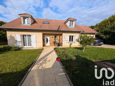 Maison de plain-pied à vendre 299 000 € 8 pièces 4 chambres 158 m² 1 226 m² de terrain Lantéfontaine 54150