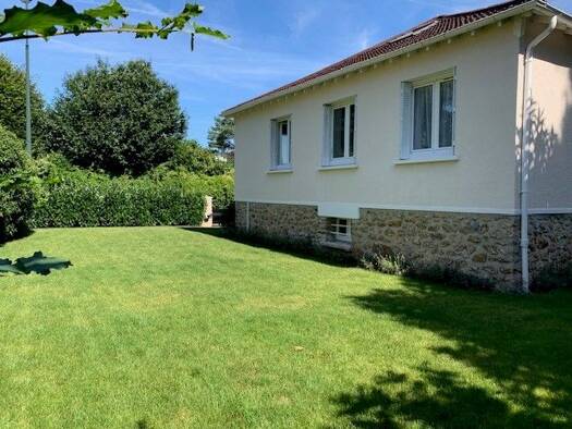 Maison à louer 1 600 € 5 pièces 3 chambres 83,57 m² 486 m² de terrain La Rochette 77000