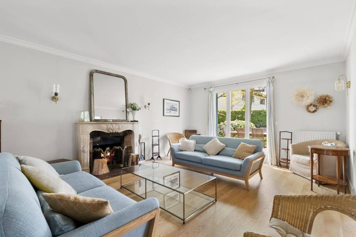 Maison à vendre, 221m², SAINT NOM LA BRETECHE