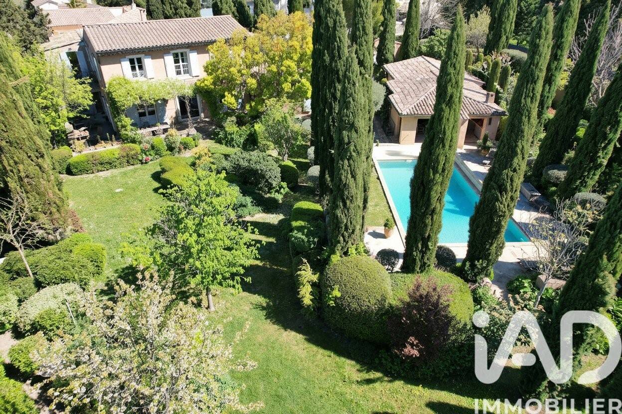 Maison à vendre, 256m², SAINTE CECILE LES VIGNES