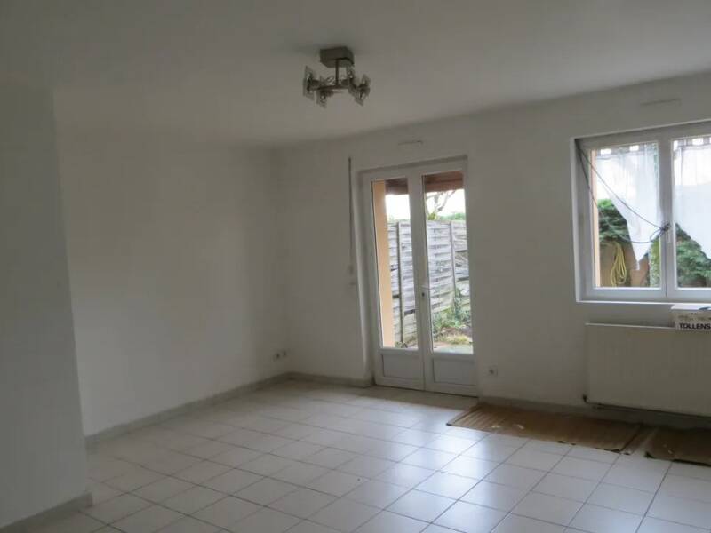 Maison à louer, 90m², SAINT BONNET DE MURE