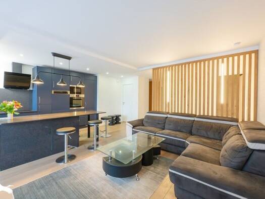 Appartement à vendre 687 000 € 4 pièces 3 chambres 87 m² Étage 7/17 Centre Ville Clichy 92110