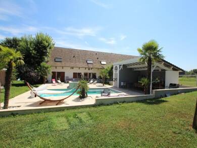 Maison à vendre 650 000 € 7 pièces 3 chambres 210 m² 32 874 m² de terrain Tournus 71700