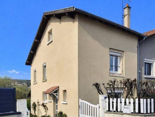 Maison de ville à vendre 212 900 € 5 pièces 4 chambres 97 m² 345 m² de terrain Vals-près-le-Puy 43750