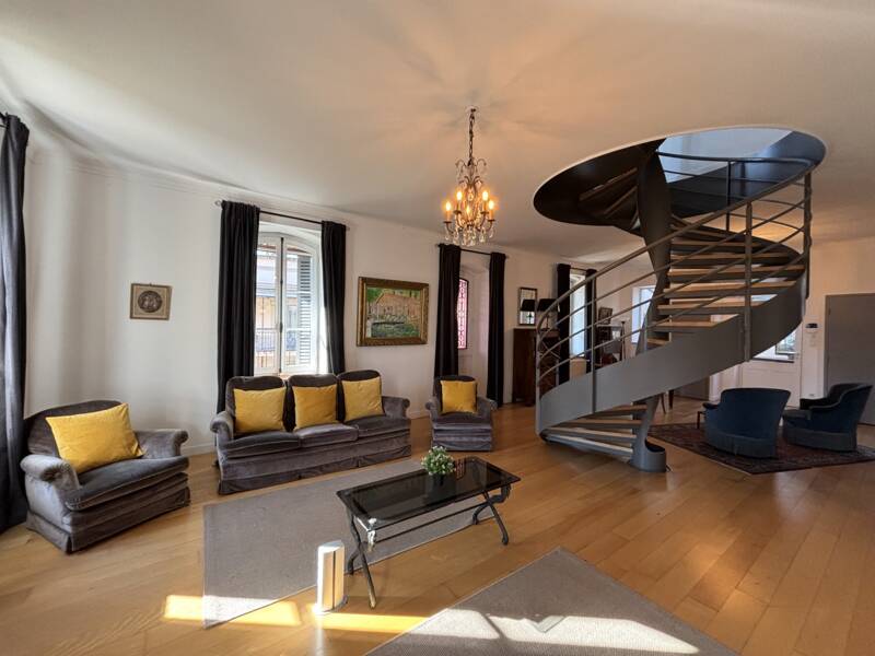 Maison à louer, 265m², VERNAISON