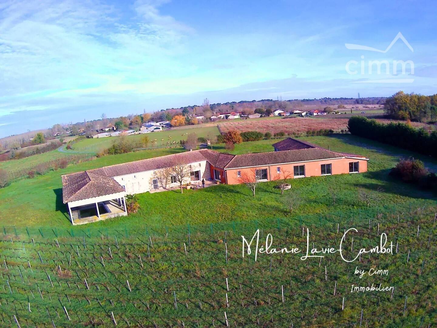 Maison à vendre, 370m², SAINT CHRISTOLY DE BLAYE