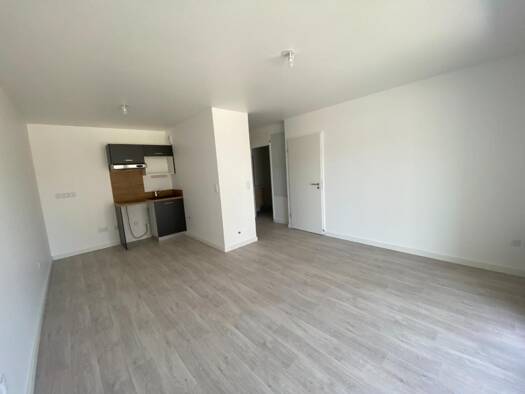 Appartement à louer 660 € 2 pièces 1 chambre 44 m² RDC Beaulieu Chartres 28000