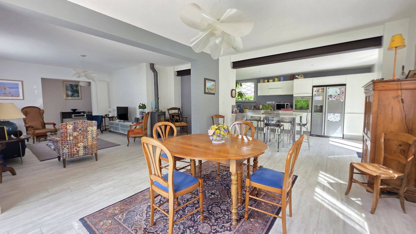 Maison à vendre, 210m², MERIGNAC