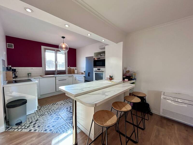 Maison à vendre, 129m², GUILHERAND GRANGES