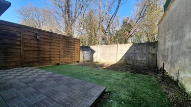 Appartement à vendre 117 000 € 1 pièce 30 m² 2 étages Leclerc-Verdun Nord Est Brie-Comte-Robert 77170