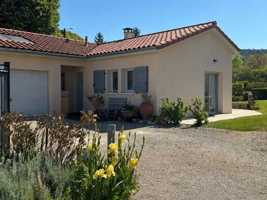 Maison de plain-pied à vendre 270 000 € 4 pièces 3 chambres 91,26 m² 611 m² de terrain Meillonnas 01370