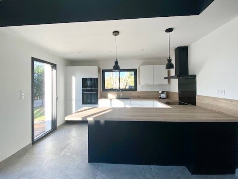 Maison à vendre, 130m², LOCQUELTAS