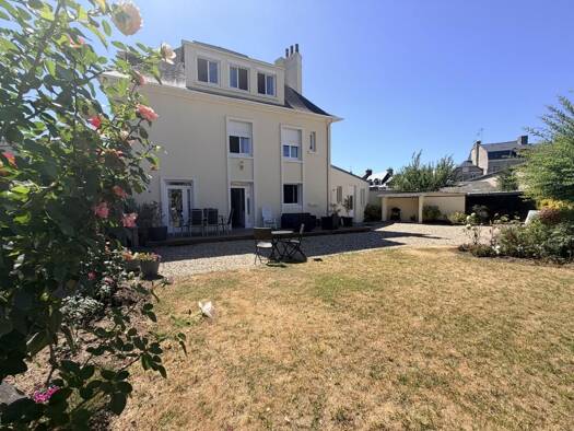 Maison à vendre 766 500 € 8 pièces 6 chambres 200 m² 578 m² de terrain Pont-l'Évêque 14130