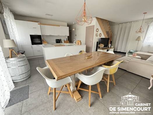 Maison à vendre 254 000 € 6 pièces 4 chambres 117 m² 2 267 m² de terrain Heucourt Croquoison 80270