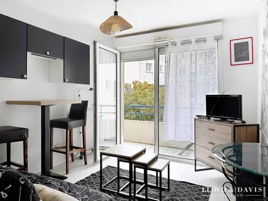 Appartement à vendre 79 900 € 1 pièce 18 m² Étage 1/3 Le Fief-La Garenne Royan 17200