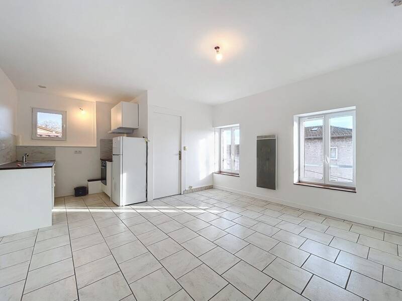 Maison à louer, 38m², RILLIEUX LA PAPE