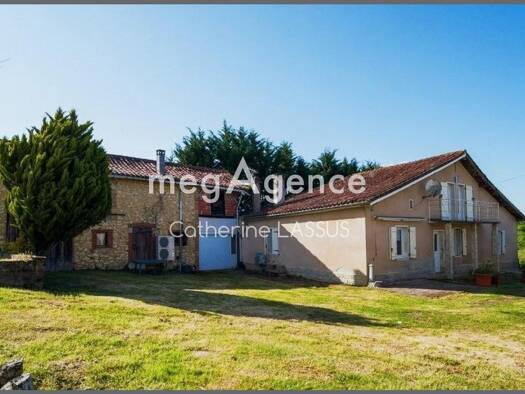 Maison à vendre 129 900 € 6 pièces 3 chambres 191 m² 2 140 m² de terrain Clèdes 40320