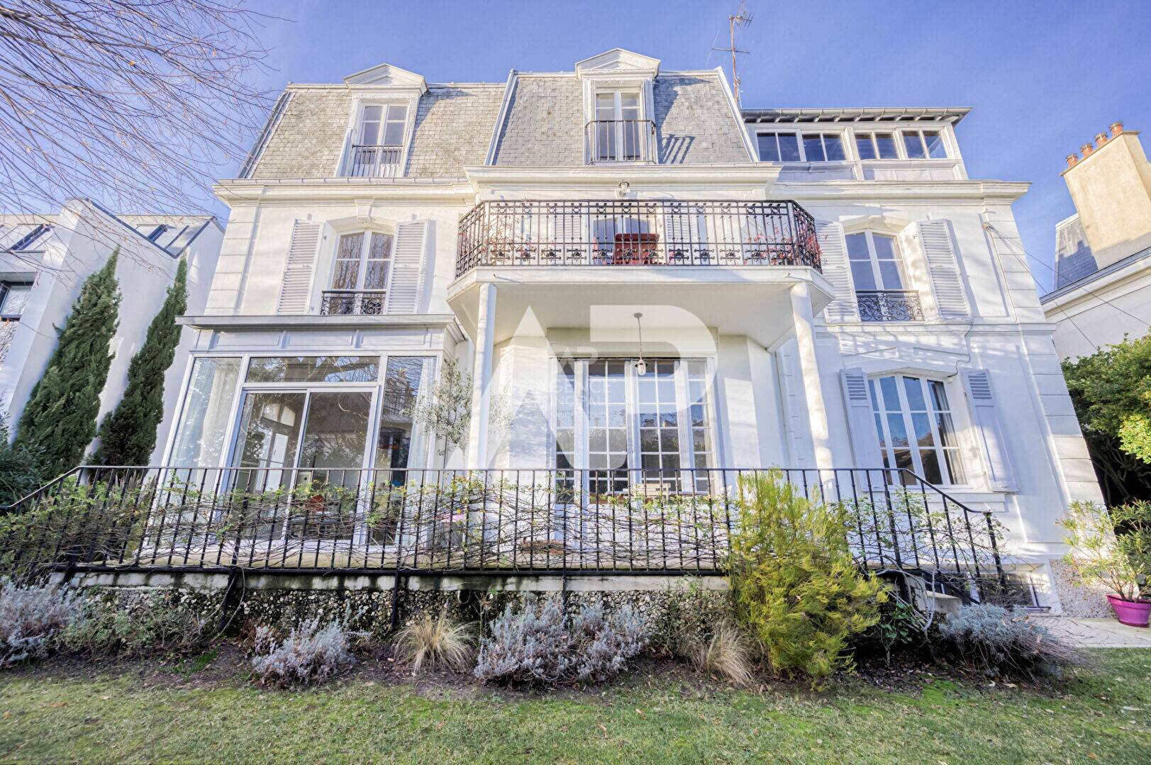 Maison à vendre, 280m², SEVRES
