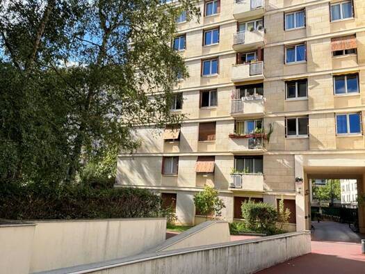 Appartement en viager occupé Bouquet 240 000 € 4 pièces 2 chambres 65 m² Étage 7/8 Citroën-Boucicaut Paris 15ème arrondissement 75015