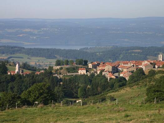 Hôtel à vendre Fonds de commerce 185 900 € 1 pièce 528 m² d'espace de restauration Pradelles 43420